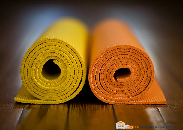 How to reuse your old yoga mat at home?